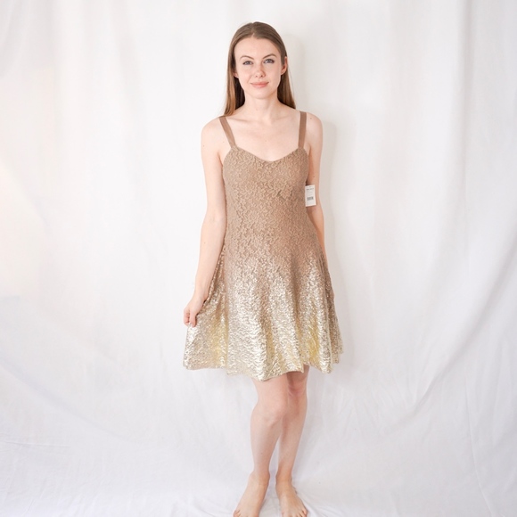 Free People Dresses & Skirts - FREE PEOPLE Champagne Lace Shift Mini Dress NWT